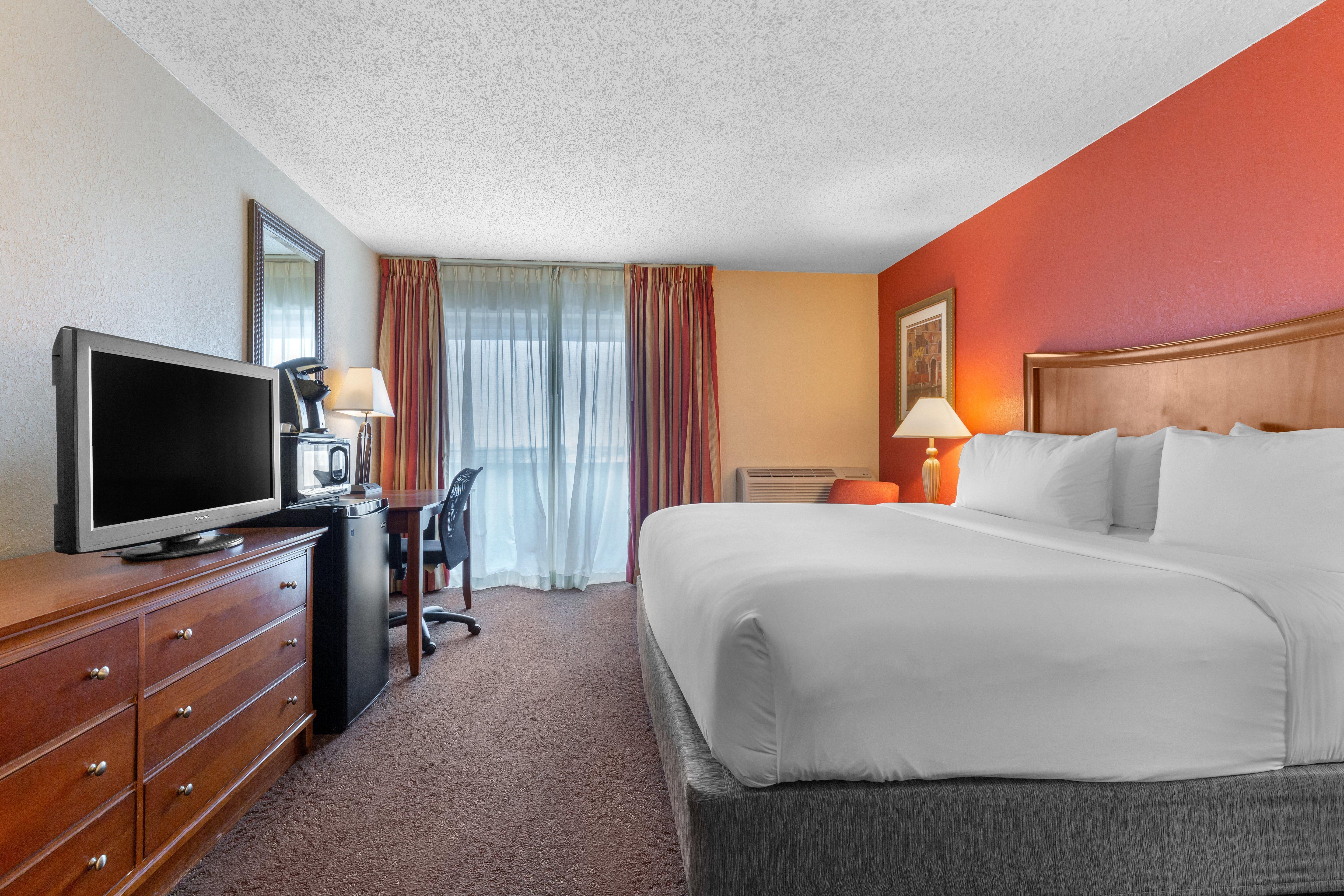 Holiday Inn Express Chicago-Downers Grove By Ihg Exterior foto