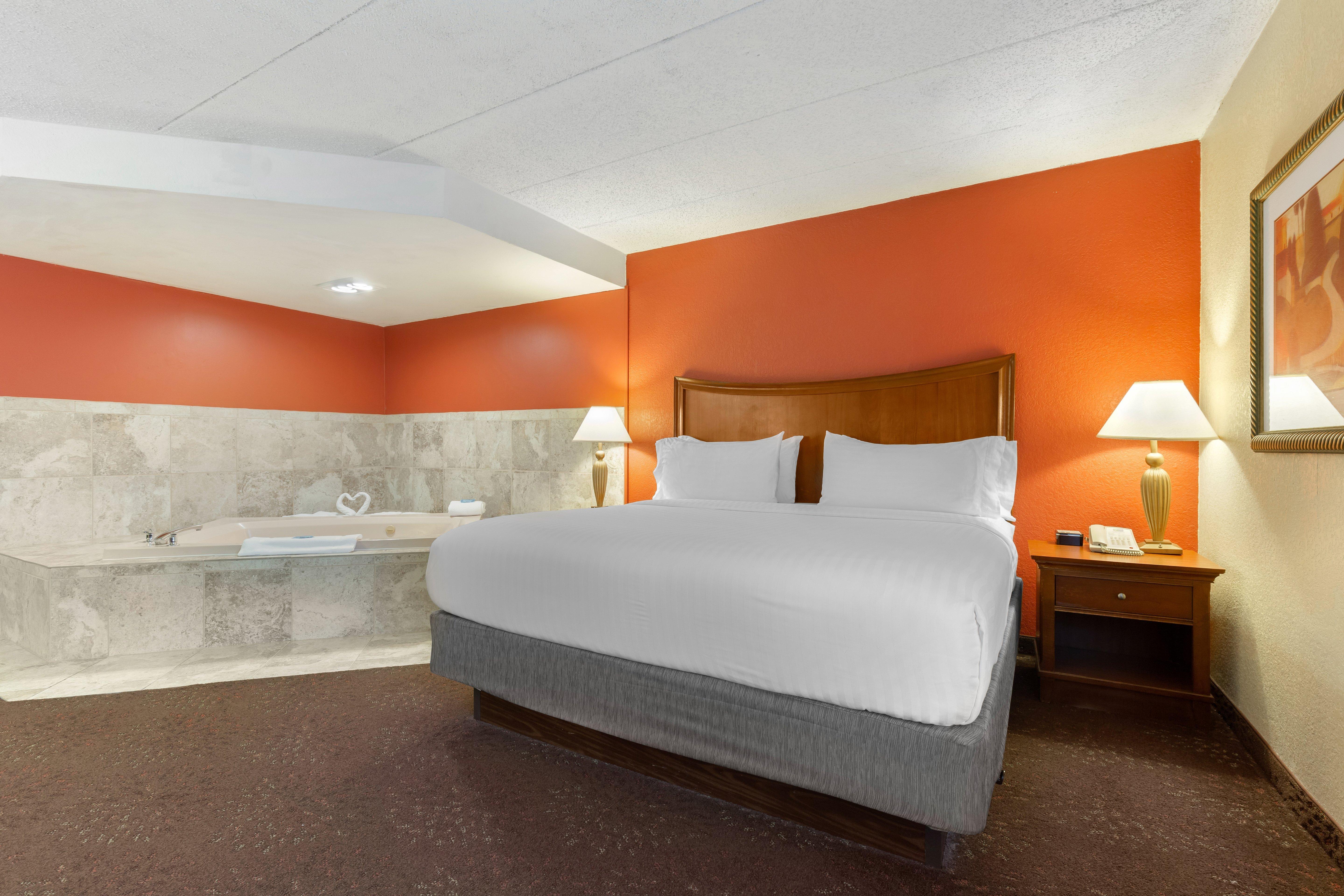 Holiday Inn Express Chicago-Downers Grove By Ihg Exterior foto