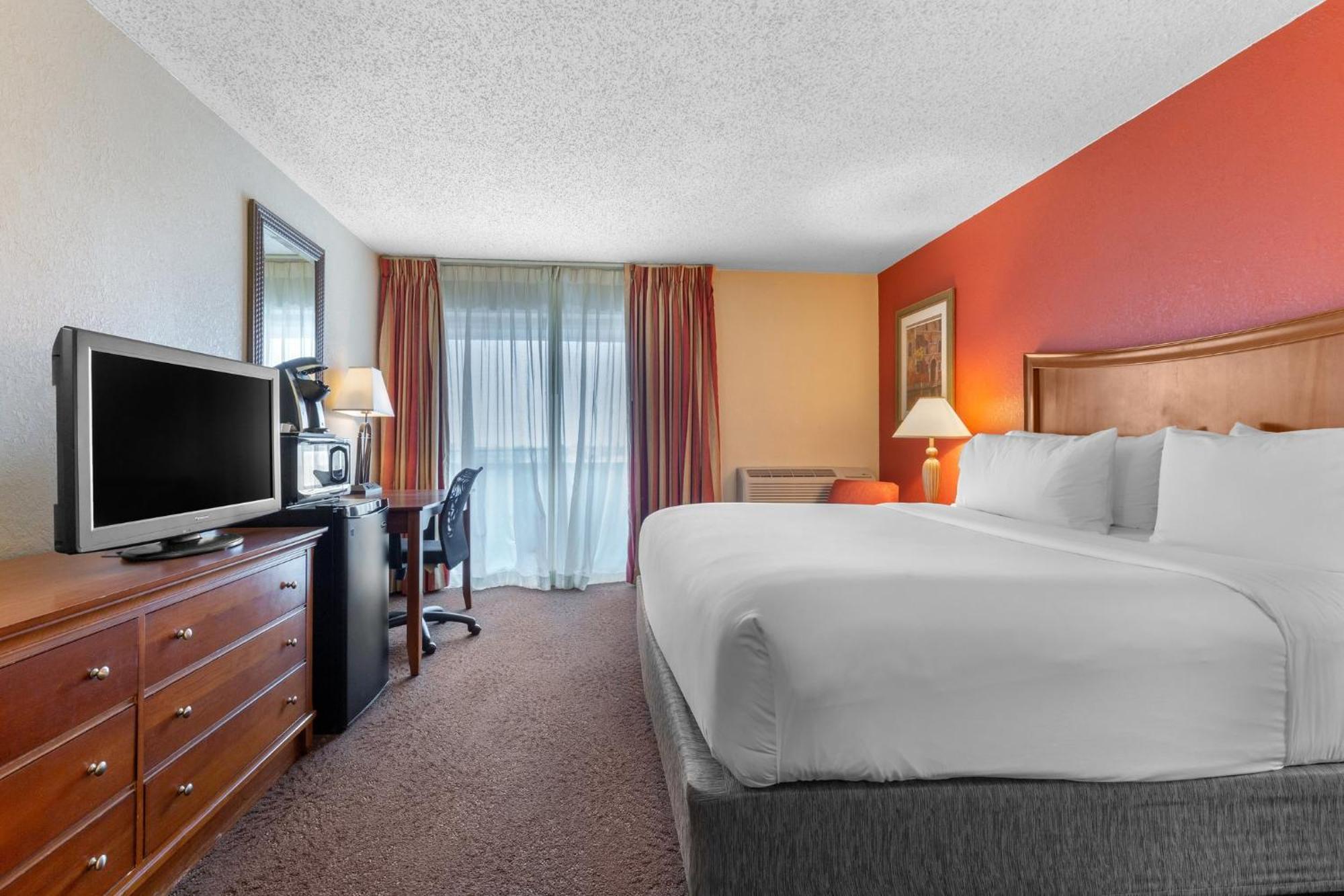 Holiday Inn Express Chicago-Downers Grove By Ihg Exterior foto