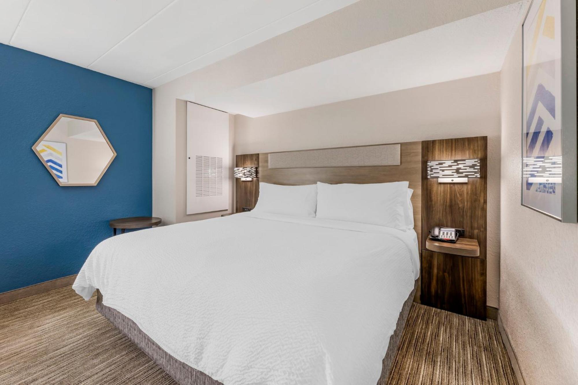 Holiday Inn Express Chicago-Downers Grove By Ihg Exterior foto