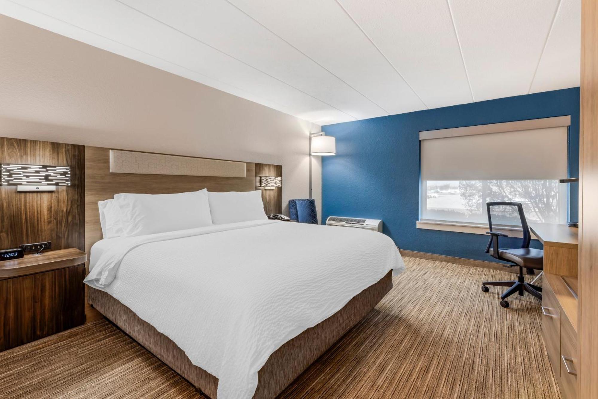 Holiday Inn Express Chicago-Downers Grove By Ihg Exterior foto