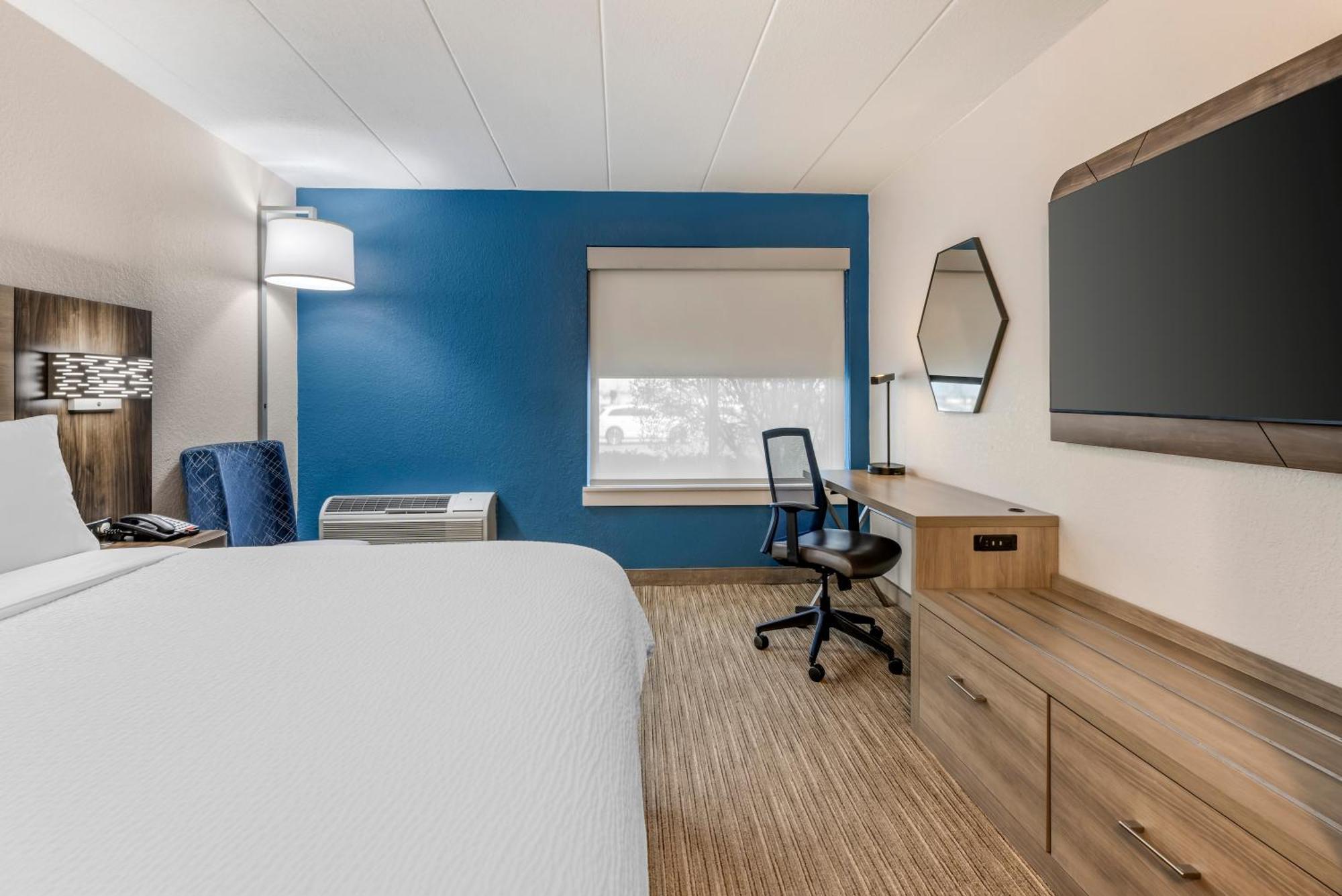 Holiday Inn Express Chicago-Downers Grove By Ihg Exterior foto